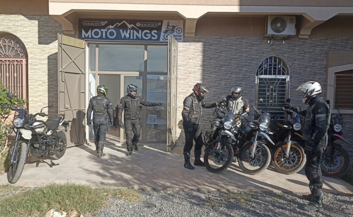 Moto-wings lang weekend Tour